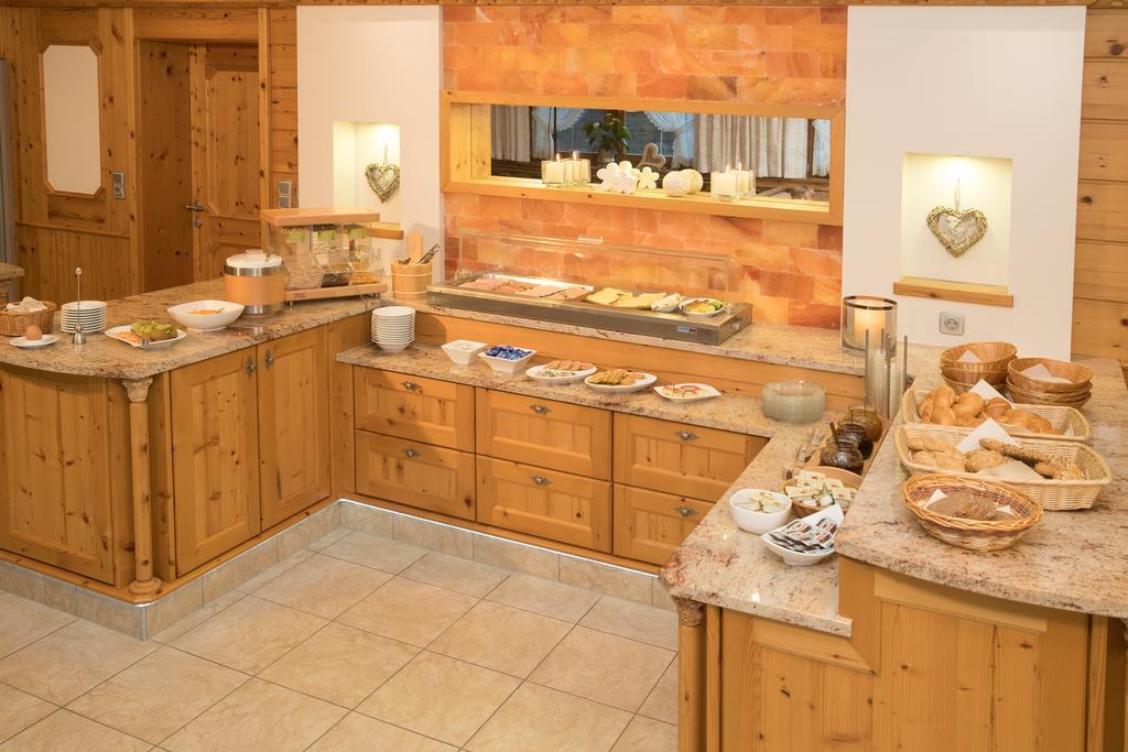 Hotel Garni Landhaus Platzer เซลล์ อัม ซิลลา ภายนอก รูปภาพ