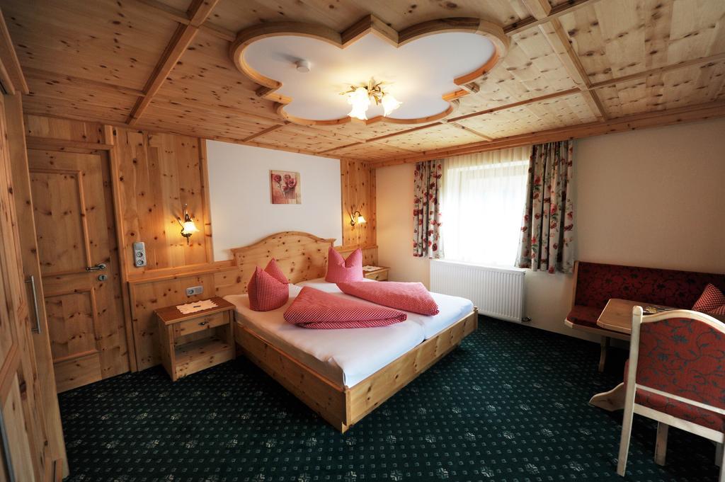 Hotel Garni Landhaus Platzer เซลล์ อัม ซิลลา ภายนอก รูปภาพ
