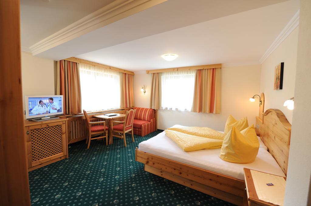 Hotel Garni Landhaus Platzer เซลล์ อัม ซิลลา ภายนอก รูปภาพ